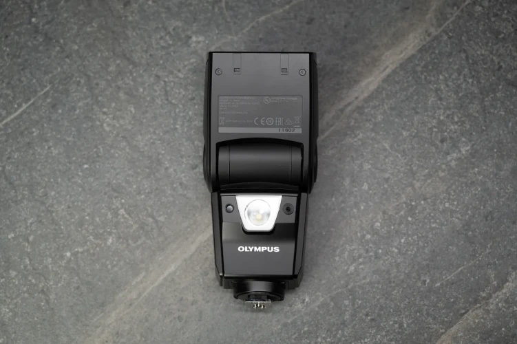Lampa błyskowa Olympus FL-900R Używana