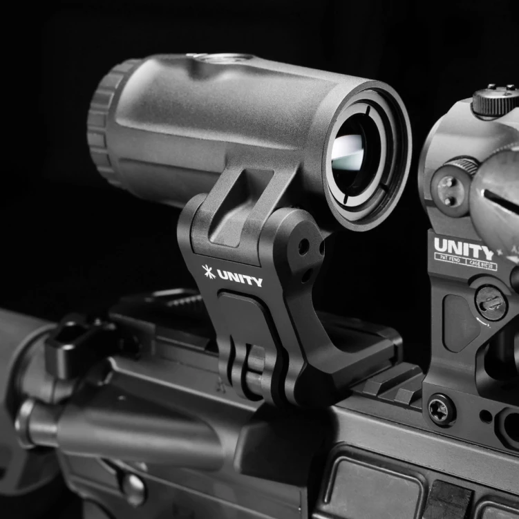 Powiększalnik UNITY Tactical FAST FTC 4X CZARNY