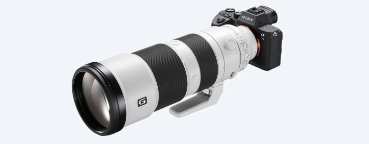 SONY FE 200–600 mm f/5.6-6.3 G OSS