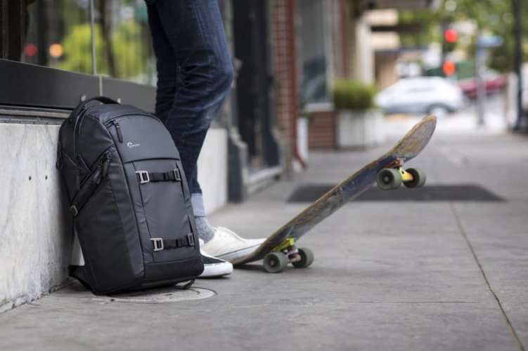 Lowepro Freeline BP 350 AW szary