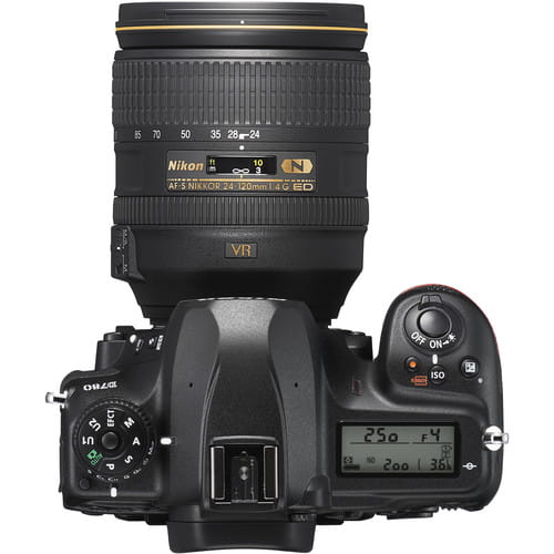 Nikon D780