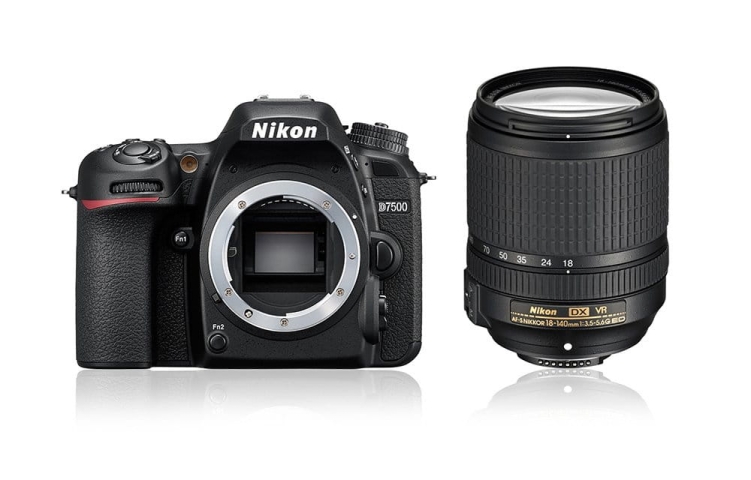 Nikon D7500 + AF-S DX NIKKOR 18-140 VR