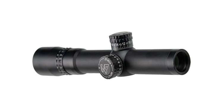 Luneta celownicza Nightforce Competition SR-1 Fixed 4 (1).jpg