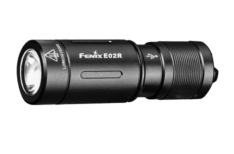 Latarka Fenix E02R czarna