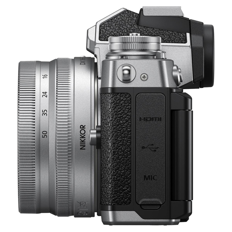 Aparat Nikon Z fc + Z 16-50mm f/3.5-6.3 SL