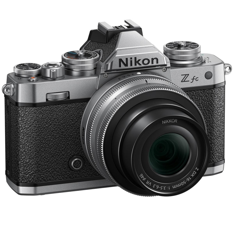 Aparat Nikon Z fc + Z 16-50mm f/3.5-6.3 SL