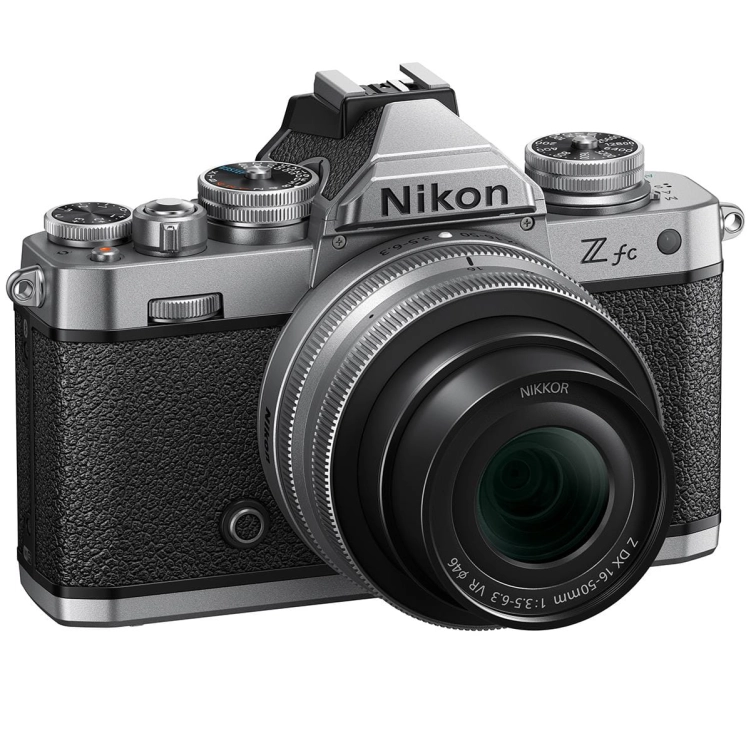Aparat Nikon Z fc + Z 16-50mm f/3.5-6.3 SL