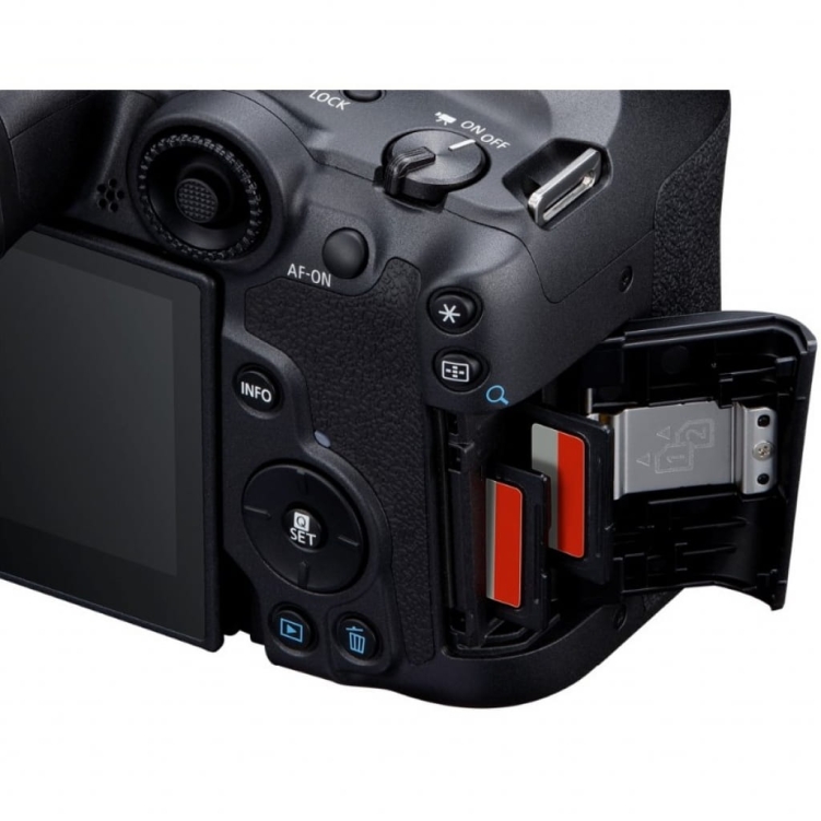 Aparat Canon EOS R7