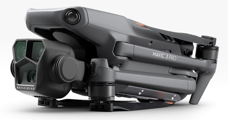 Dron DJI Mavic 3 PRO FLY MORE COMBO (DJI RC)