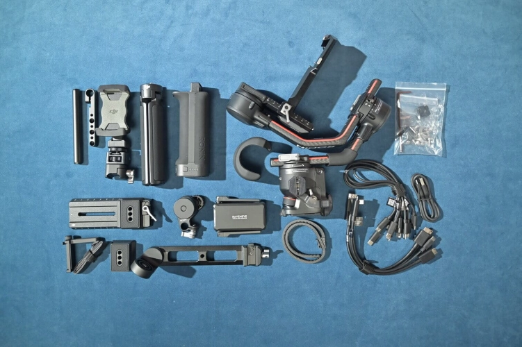 Gimbal DJI RS 2 PRO COMBO POWYSTAWOWY