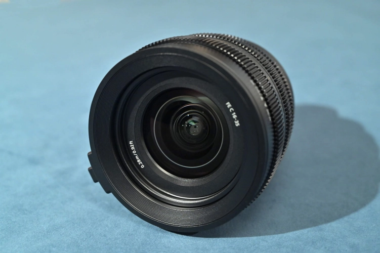 Obiektyw Sony FE C 16–35 mm T3.1
