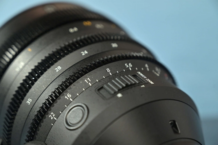 Obiektyw Sony FE C 16–35 mm T3.1