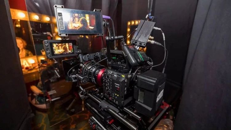 eos-c400_video-production-elevated_05_4417fa9d935d406dba060484b3353761_wynik.jpg