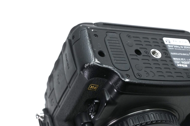 Nikon D850 body UŻYWANY + wężyk spustowy Nikon MC-20 GRATIS