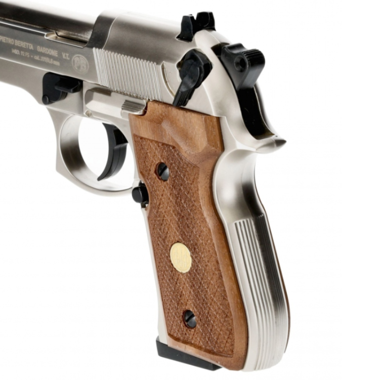 Hełm oraz montaż poza zestawem (2).png