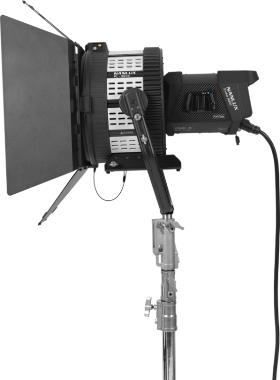 Zestaw NANLUX Evoke 900C z lampą punktową FL-35YK