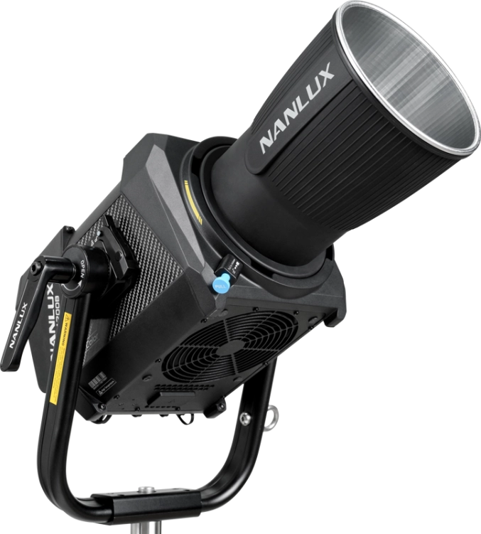 Lampa Nanlux Evoke 1200B z FL-35YK i walizka transportowa