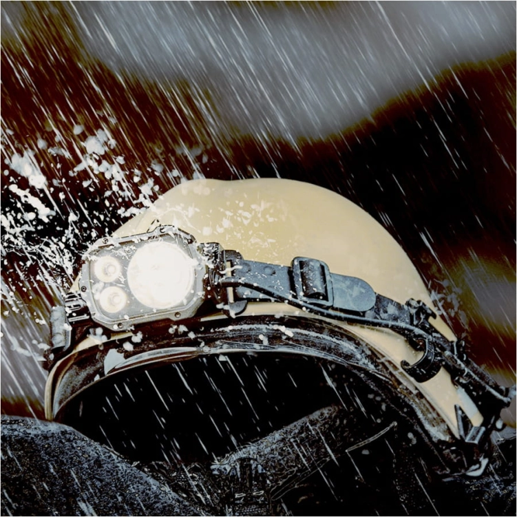 Latarka czołowa Fenix HP35R