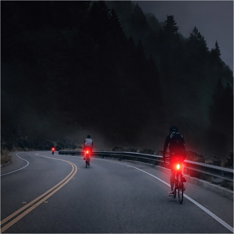 lampa-rowerowa-fenix-bc05r-v2-0