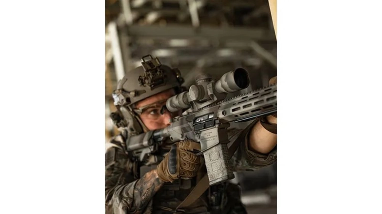 Luneta celownicza Vortex Razor III HD 4-24x44 FFP 34 mm AO EBR-7D MOA