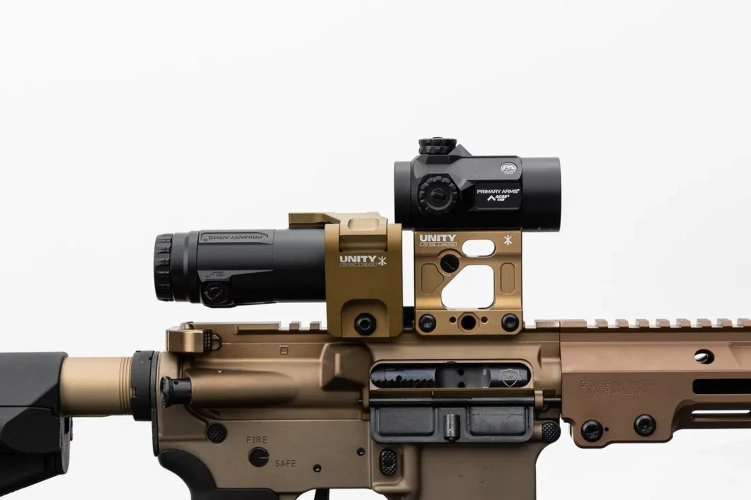 Powiększalnik Primary Arms GLx 6x na broni