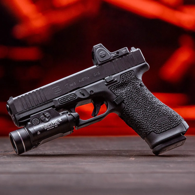 tlr-1-hl-x_glock_black_2-beafoto.webp