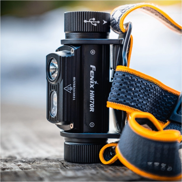 latarka-czolowa-fenix-hm70r