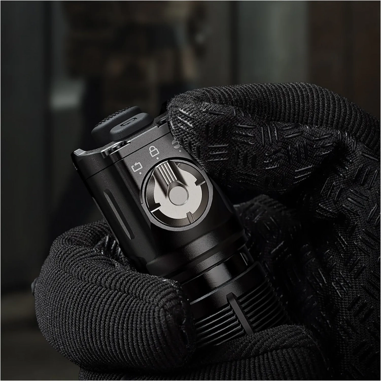 latarka-led-fenix-tk25r