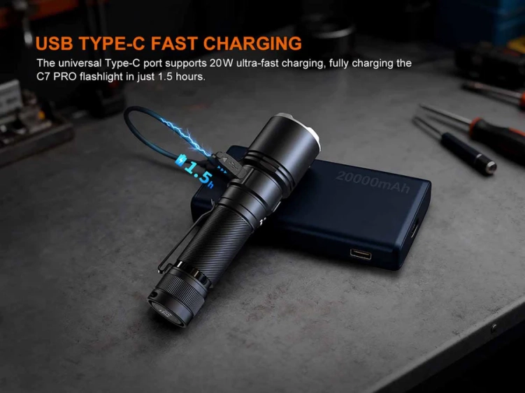 latarka-led-fenix-c7-pro