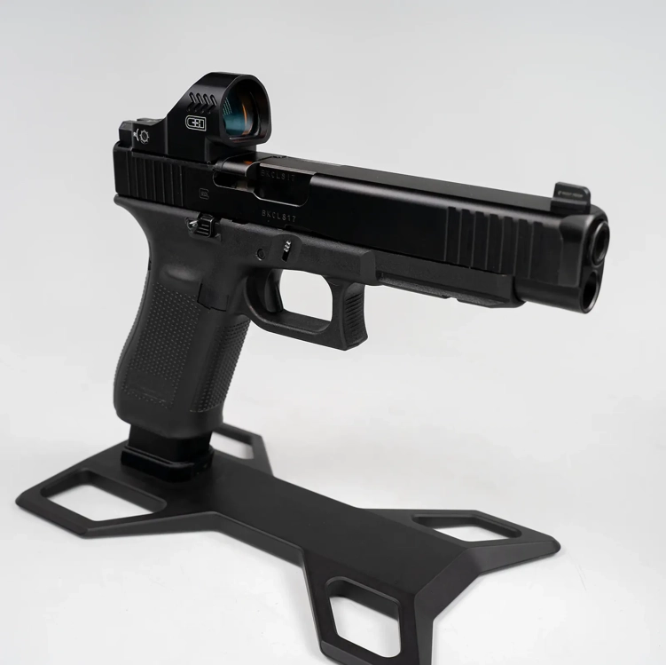 rd-comp-right-angle-on-glock-beafoto.webp