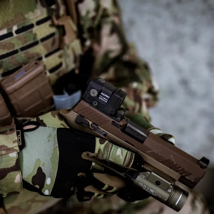 Celownik kolimatorowy Aimpoint Acro P-2 (3,5 MOA)