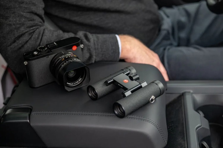 Lornetka Leica Noctivid Compact 8x25 Czarna Leathered