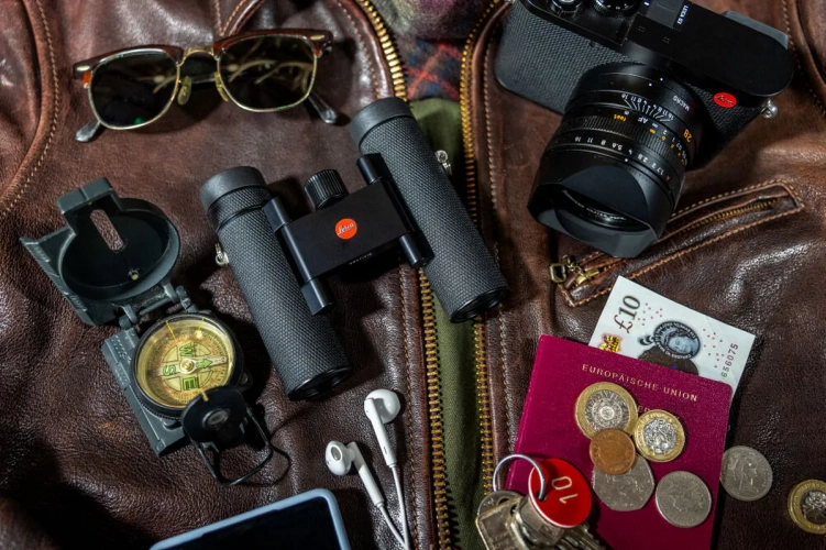 Lornetka Leica Noctivid Compact 8x25 Czarna Leathered
