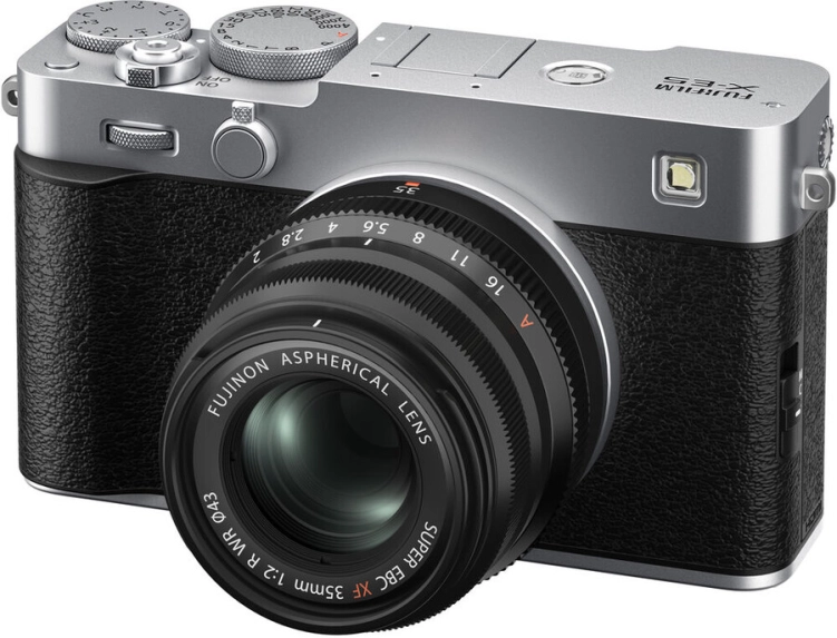 Fujifilm X-E5 + 23 mm F2.8 Srebrny