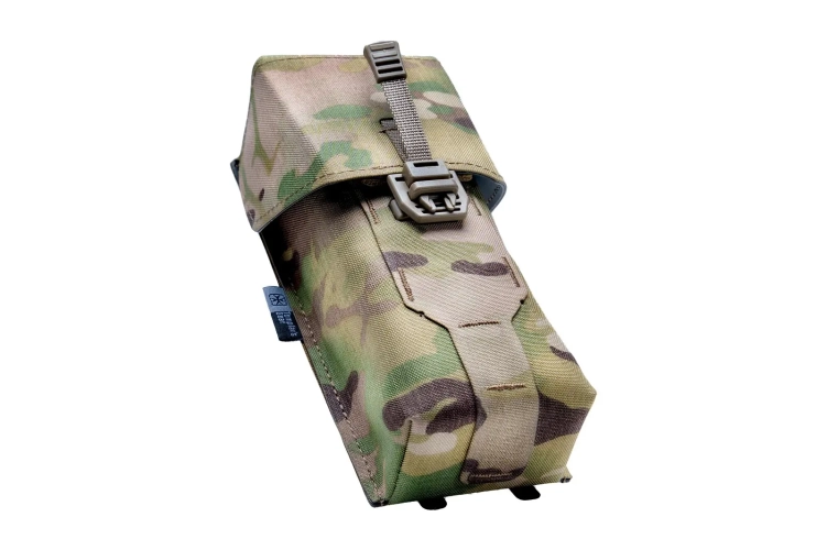 double-magazine-pouch-full-flap-qr-ar-mc-beafoto.webp