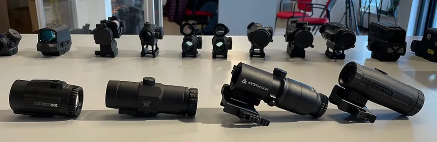 Jaki powiększalnik do kolimatora? Kompatybilność