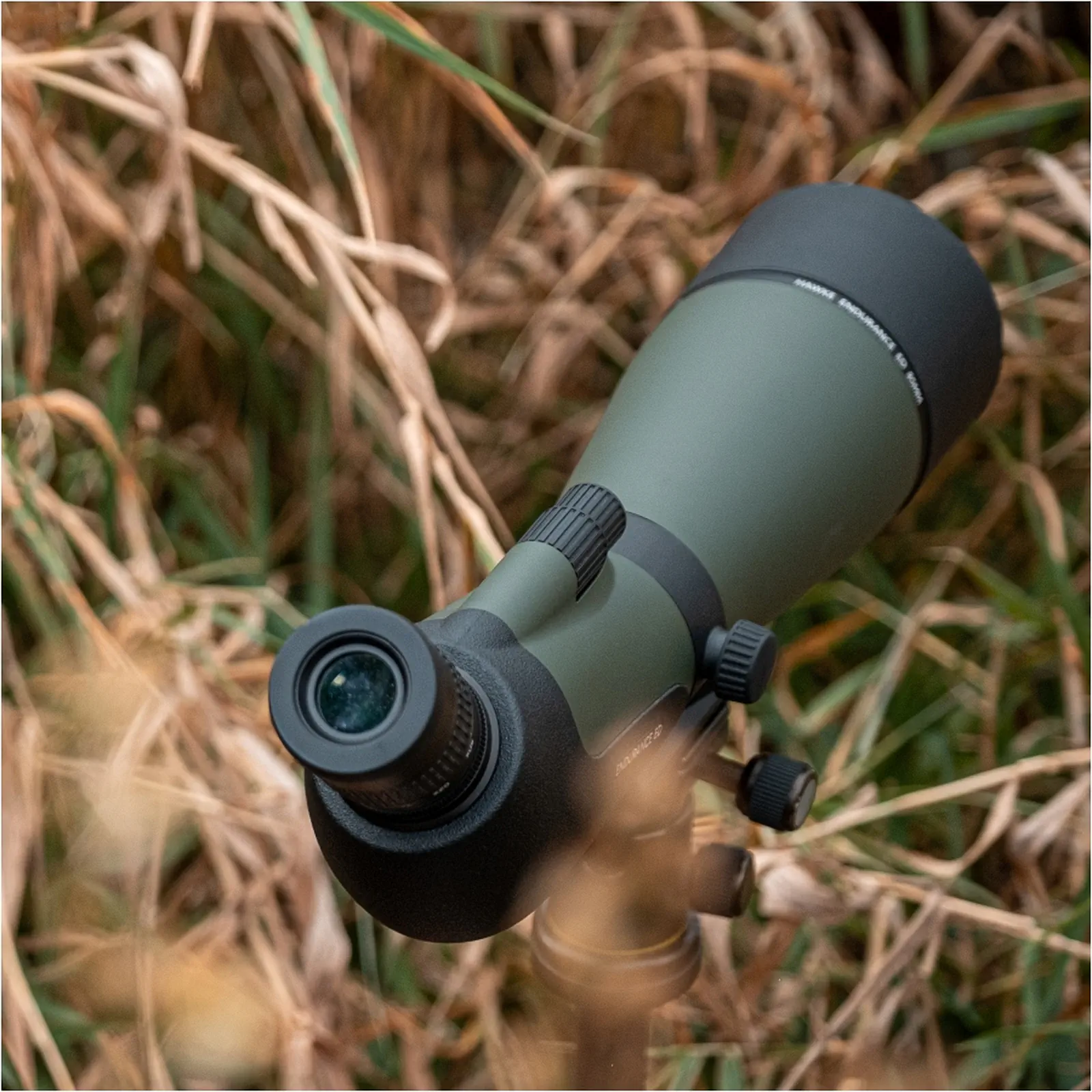 Luneta obserwacyjna Hawke Endurance ED 25-75x85 kątowa